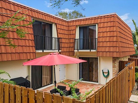 2nd image of 3121 San Fernando Drive #33B