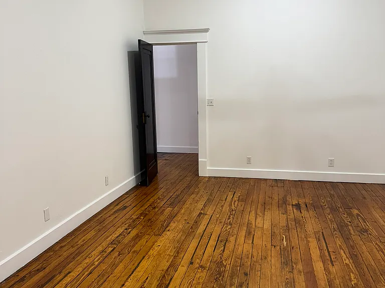 25 N Main St #MID DOWNSTAIRS — Photo 11