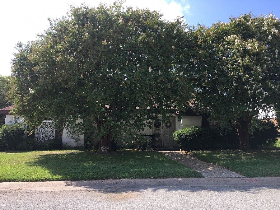 1st image of 7762 Beaudelaire Cir