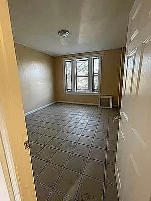 5th image of 1098 Eastern Pkwy #10