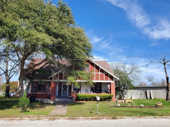 422 W North Main St, Flatonia, TX 78941
