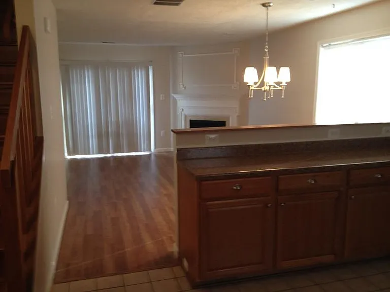 15251 Coachman Ter — Photo 4