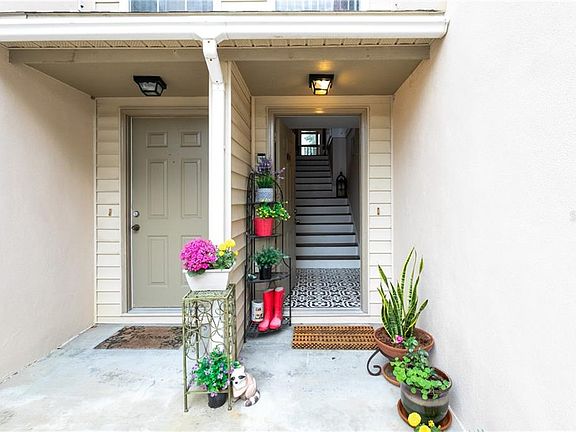 3rd image of 6139 Sunnyvale Dr