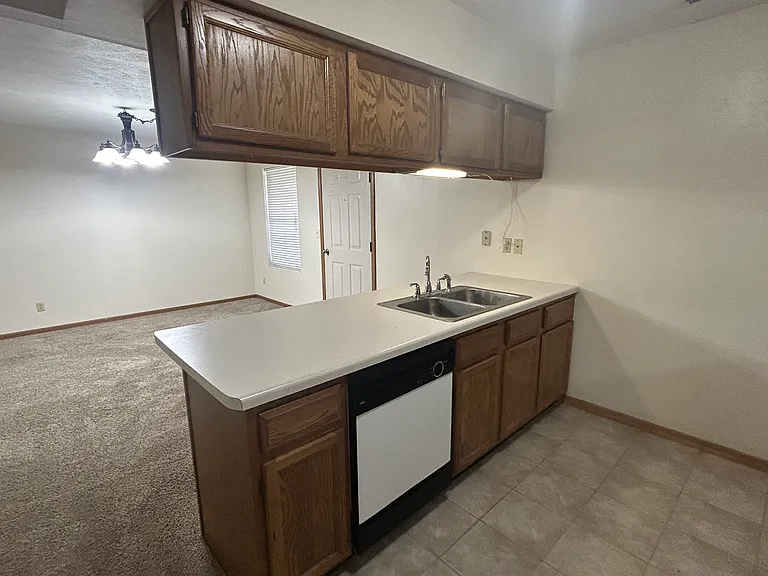 5467 Tall Pines Pkwy #1 — Photo 5