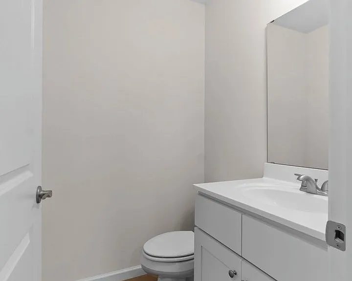 1515 Marcella St — Photo 9