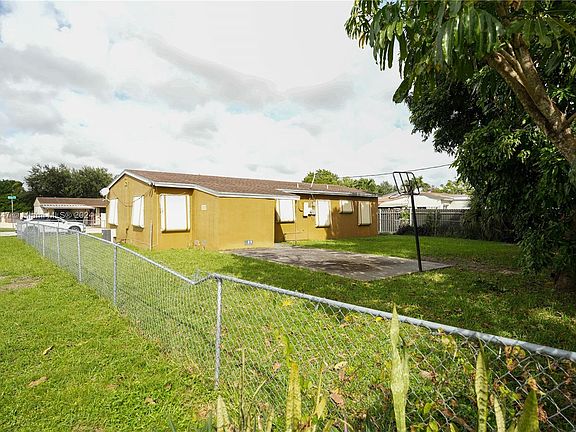 5th image of 3130 NW 160th St