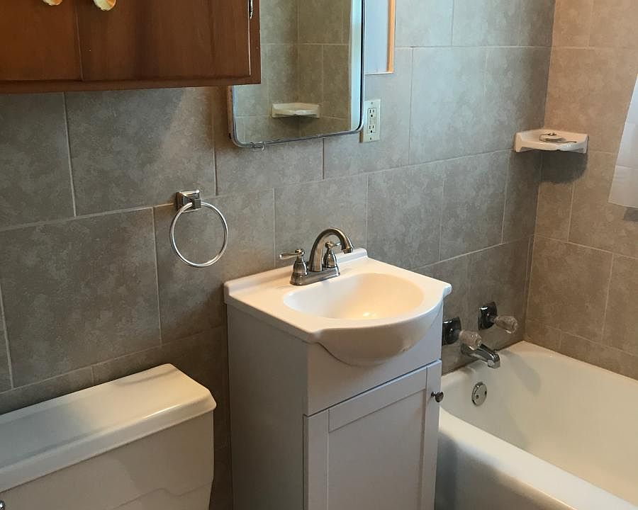 1st image of 725 E 5th Ave #725