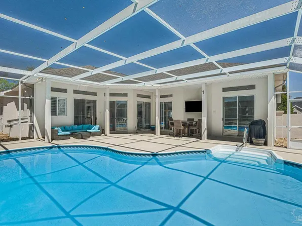 1071 Kelton Blvd, Gulf Breeze, FL 32563