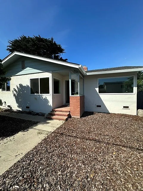 3 bed, 1208 sqft, $5,700 — Photo 1