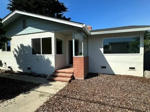 30 Acropolis St, Pacific Grove, CA 93950