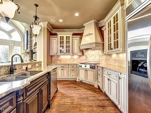 4th image of 2250 Cambridge Hill Ct