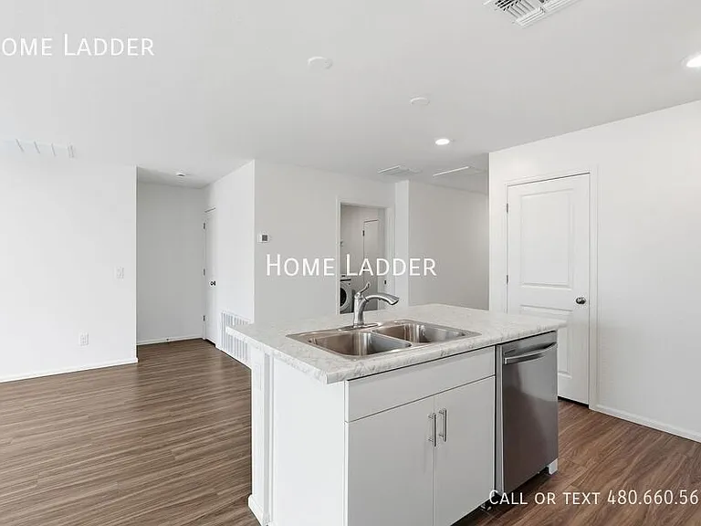 1360 W Inca Dr — Photo 11