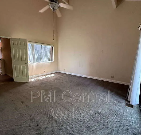 1725 Edgebrook Dr #C — Photo 26