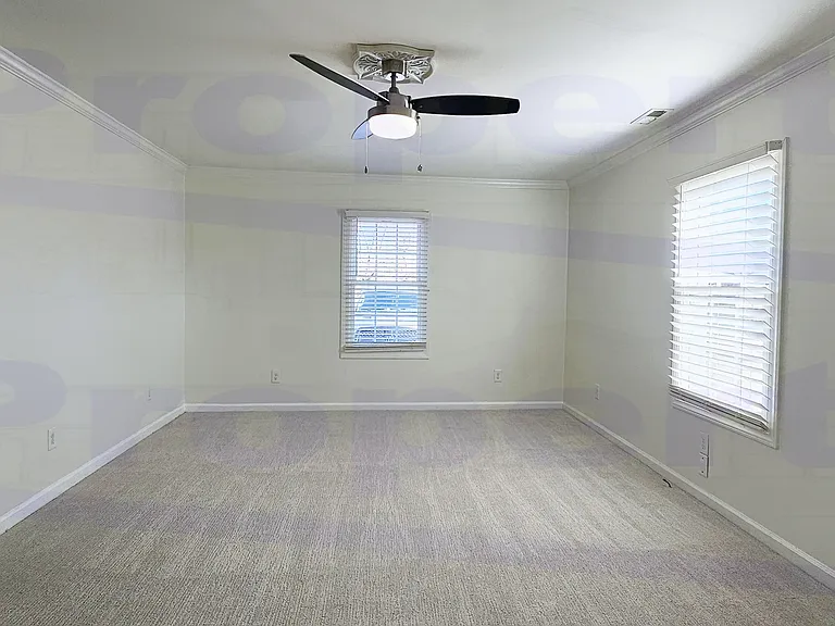 106 Smith St — Photo 6