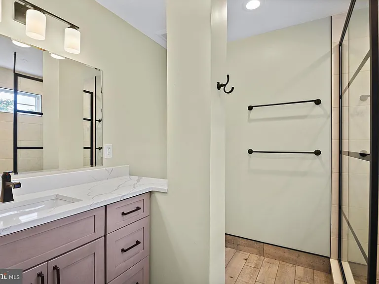 511 Avondale Dr — Photo 51