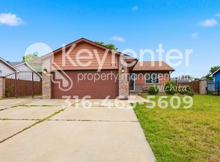 3202 W Sunnybrook St, Wichita, KS 67217