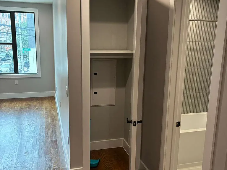 1125 Morris Ave #2E — Photo 2