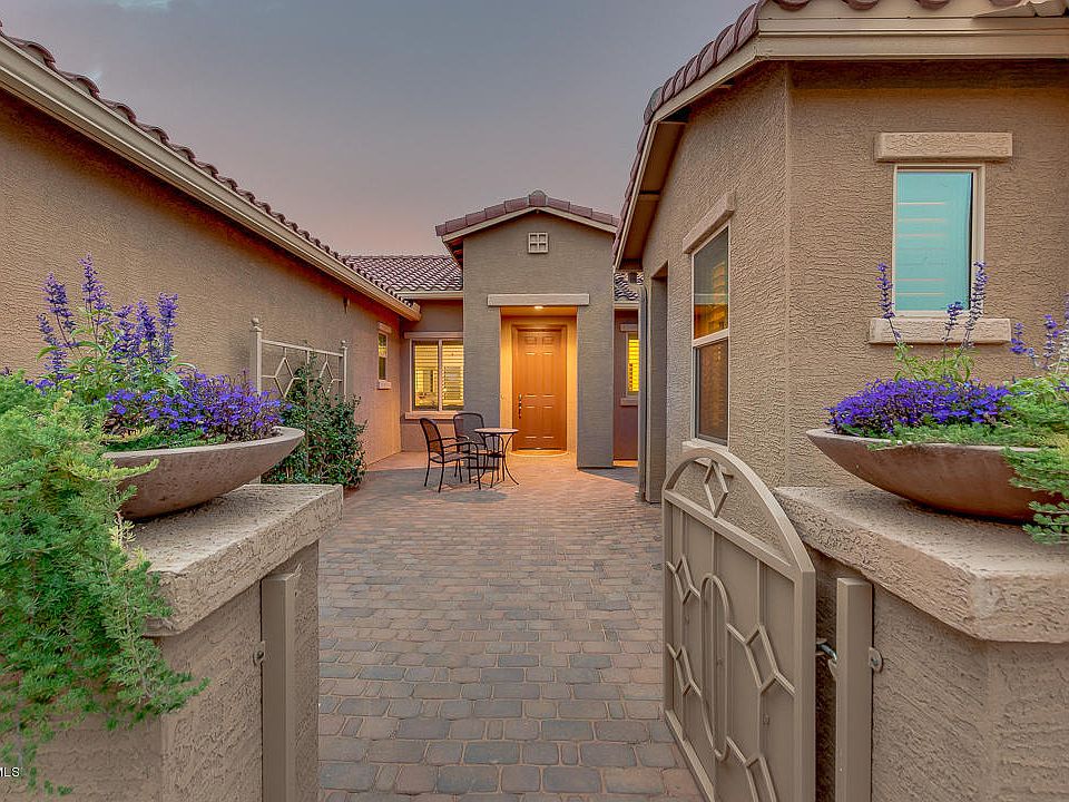 2nd image of 41998 W Baccarat Dr