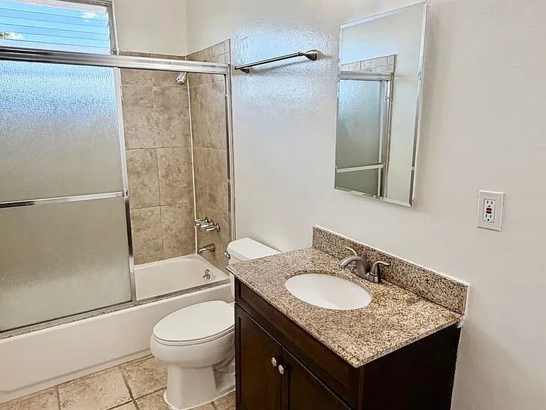 5612 Harold Way — Photo 17