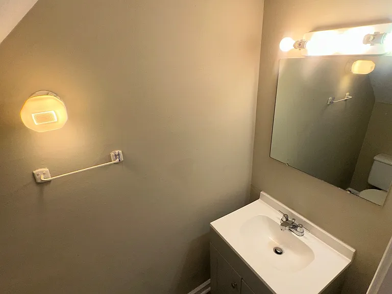 1681-1707 Gerald Dr — Photo 11