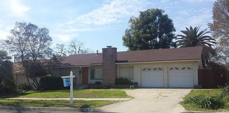 2nd image of 1441 Francis Ave