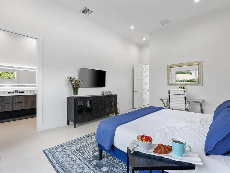 333 S Swinton Ave — Photo 33