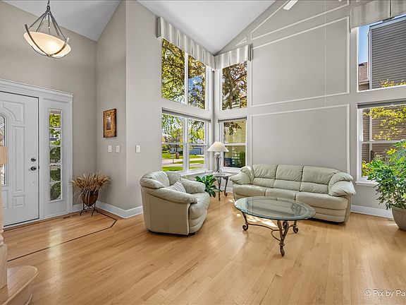 4th image of 1461 Newcastle Ln