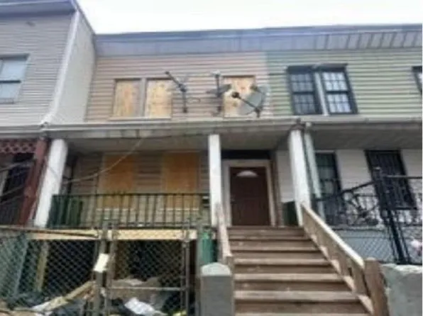 805 E 170th Street, Bronx, NY 10459