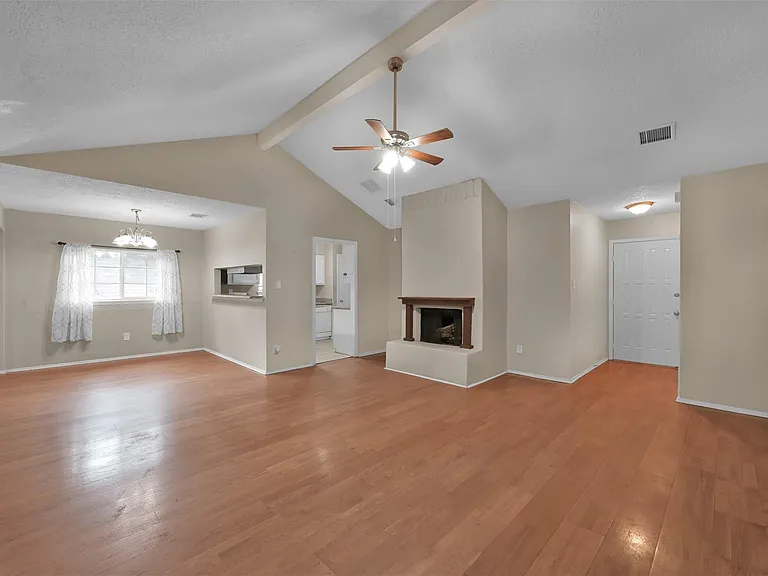 16858 Gleneagle Dr N — Photo 6