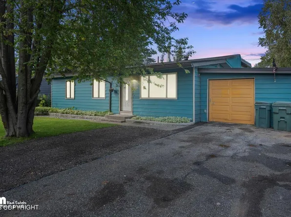 6574 Mulberry Dr, Anchorage, AK 99502