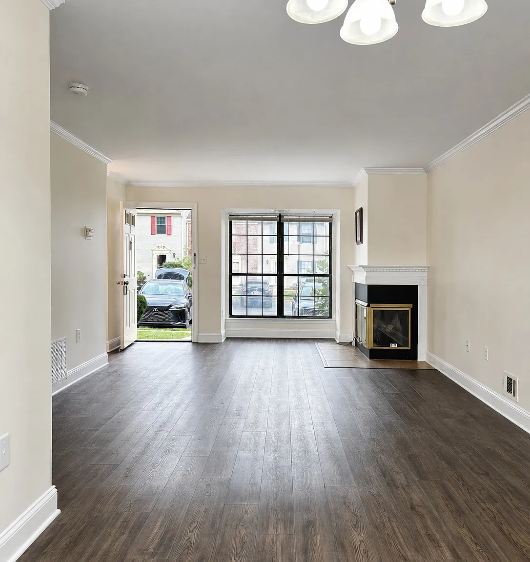 11 Wosniak Court — Photo 3