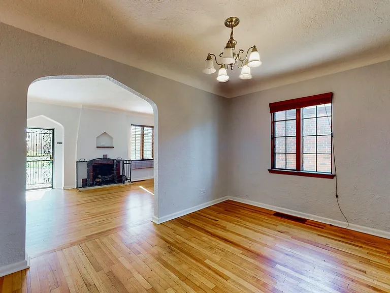3317 N Saint Paul St — Photo 21