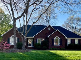 8260 Anderson Pl, Harrisburg, NC 28075