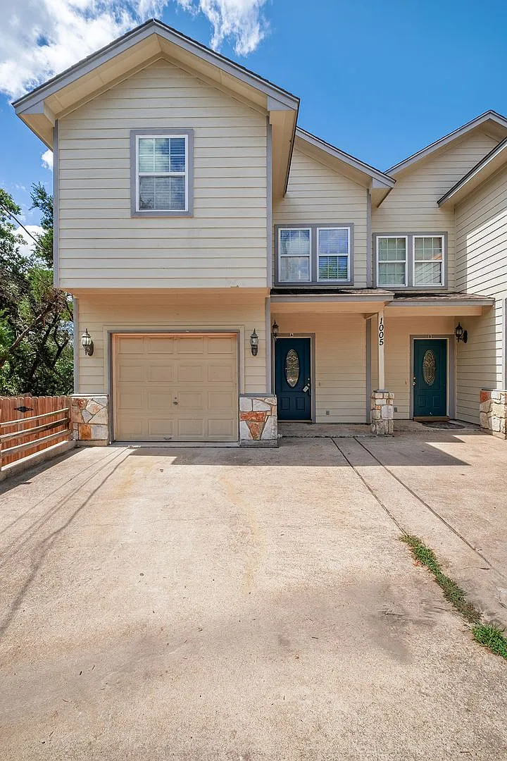 1005 Canyon Edge Dr — Photo 3