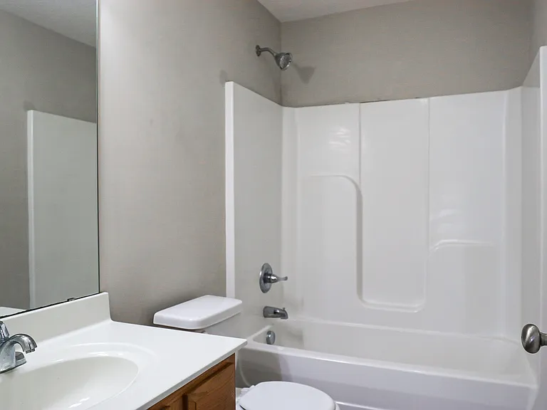 211 Moss Creek Ave #B — Photo 15