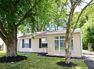 43 Midfield Rd, New Castle, DE 19720