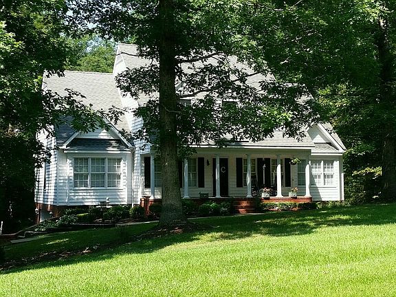 2nd image of 2628 Meadow Lake Dr
