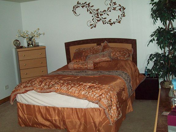 3rd image of 24136 W Lockport St #1