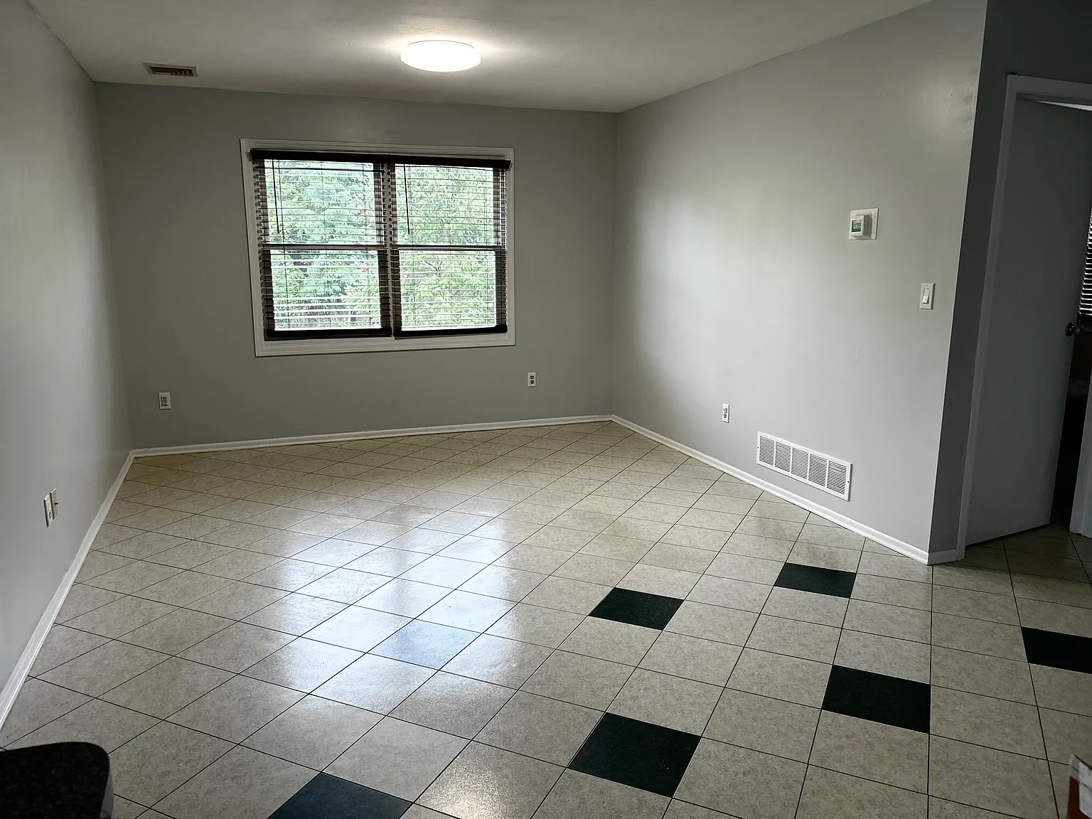 2 bed, $2,300 — Photo 2