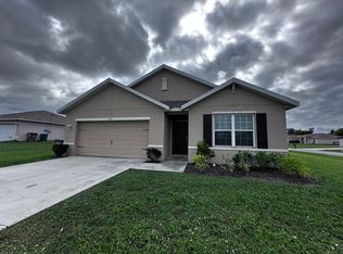 1016 SW 32nd Ter, Cape Coral, FL 33991