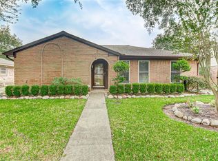 810 Redway Ln, Houston, TX 77062