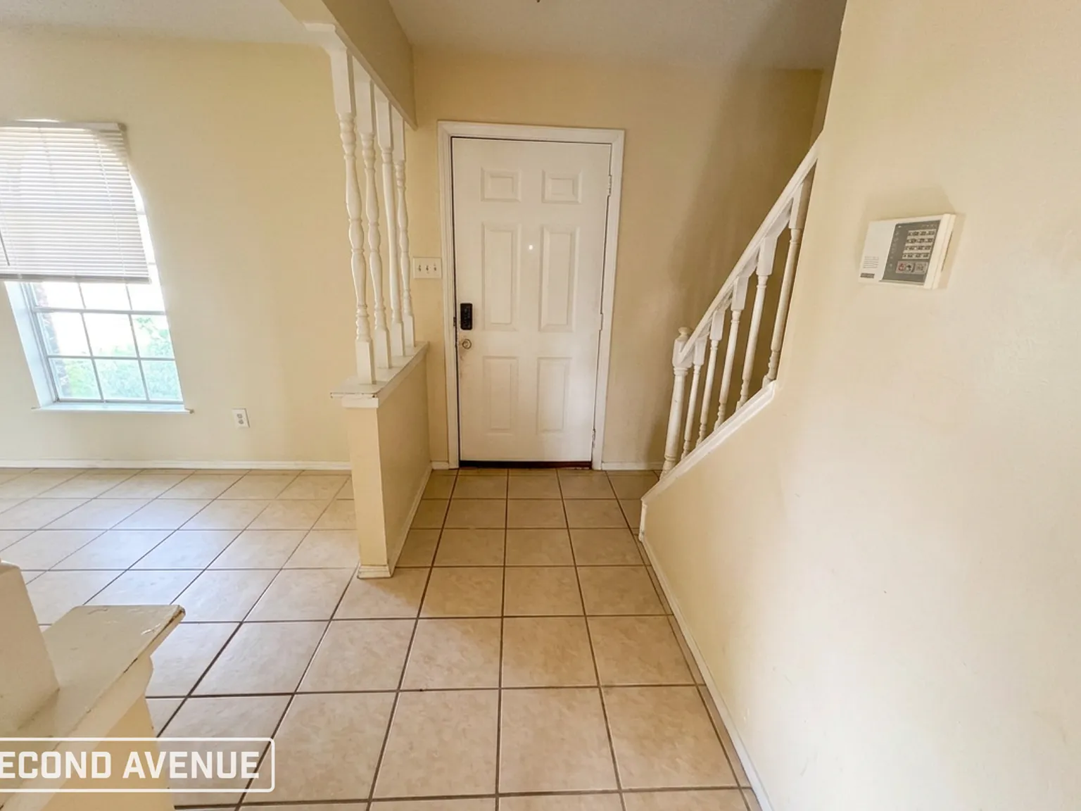 3 bed, 2.5 bath, 1512 sqft, $1,695 — Photo 2