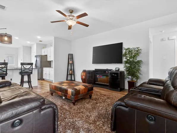 4027 Bighorn Dr, Heartland, TX 75126