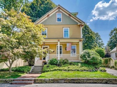 41 Pleasant St, Hyde Park, MA, 02136
