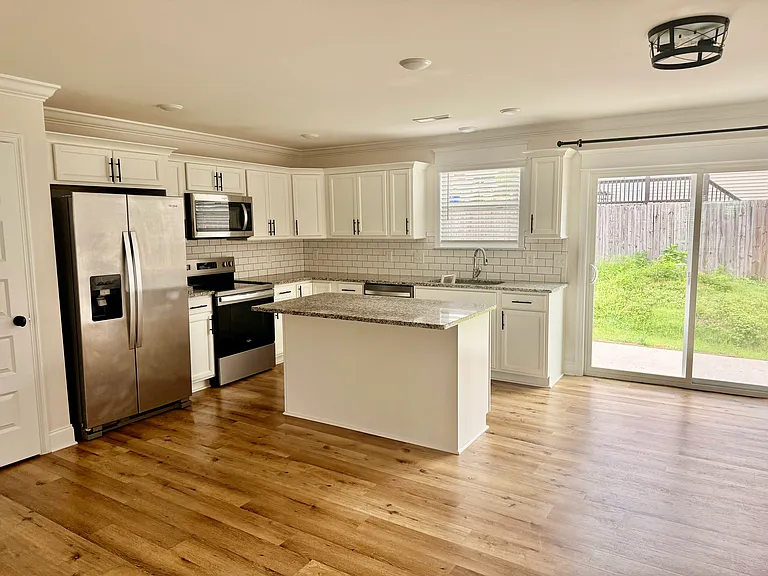 631 Brookes Lndg NW — Photo 15