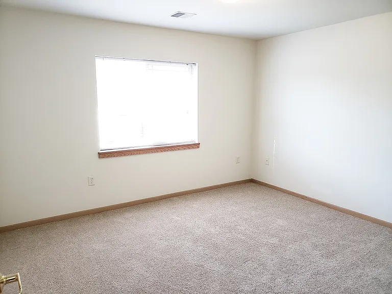 Prairie Crest Apartments — Photo 26