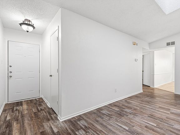 3rd image of 4830 Gatewood Rd