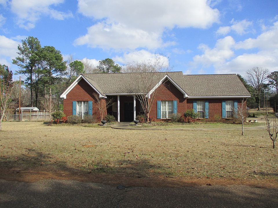 1st image of 602 Parkway Dr