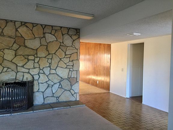3rd image of 107 Sunflower Pl