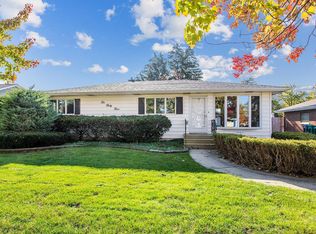 1033 E 8th St, Lockport, IL 60441